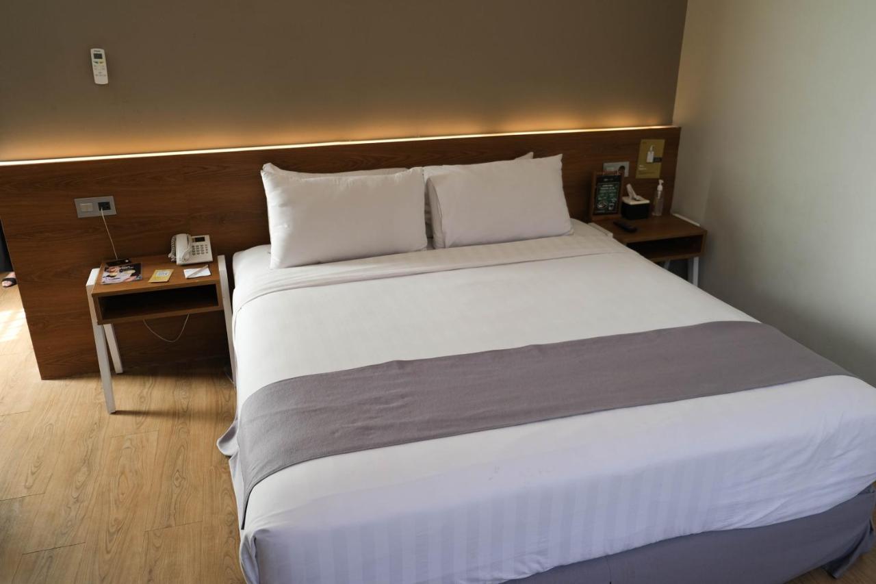 Allstay Hotel Semarang Simpang Lima Exteriér fotografie